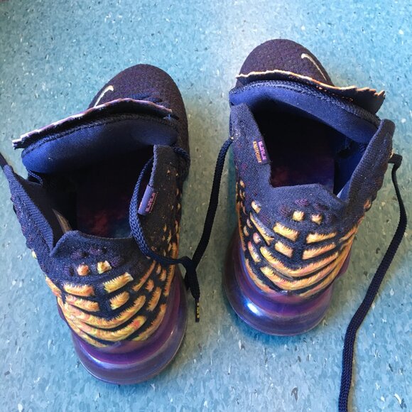 Nike LeBron 17 Monstars Basketball Shoes US 9.5 - Picture 3 of 7